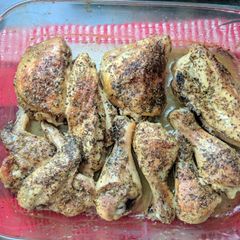 A picture of Lemon and herbs chicken.