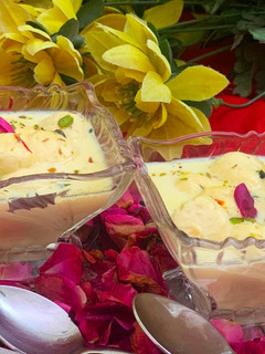 अंगूरी रसमलाई (Angoori rasmalai recipe in hindi) रेसिपी मुख्य फोटो