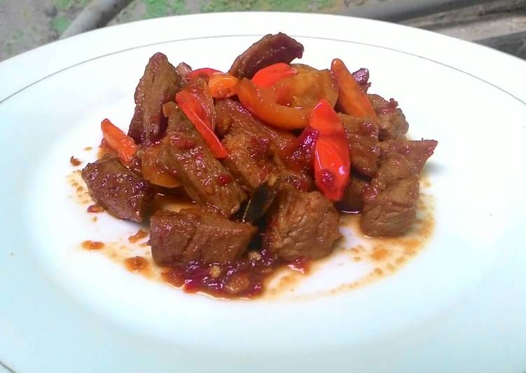 Tumis daging sapi