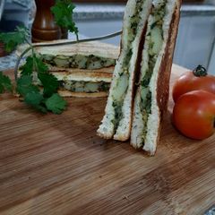 A picture of Sandwiche from leftover curry.