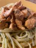 Spaghetti GF con Salmón