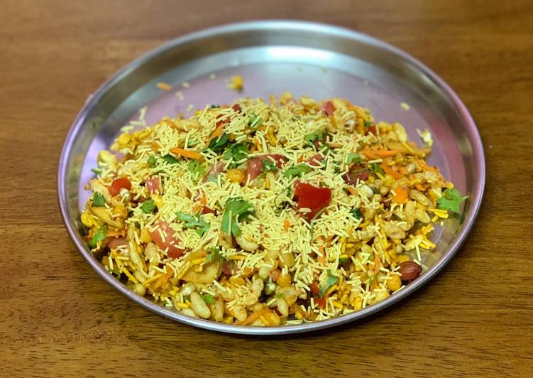 Steps to Prepare Super Quick Homemade Bhelpuri