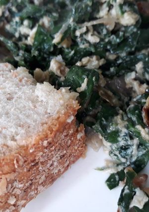 A picture of Spinach Nderema Egg combo.