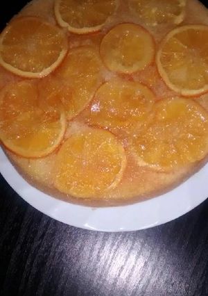 Una foto de Torta invertida de naranja
