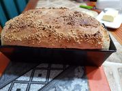 Una foto de pan de molde en horno eléctrico