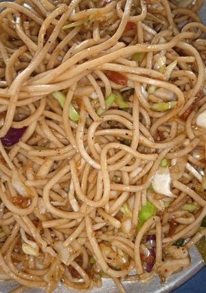 A picture of Veg chowmin.