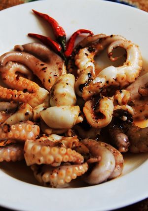 Hình của món Bạch tuộc nướng muối ớt.