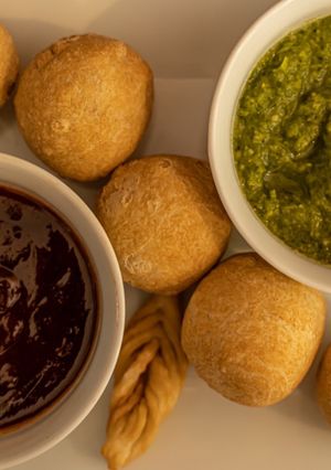 A picture of Kachori.