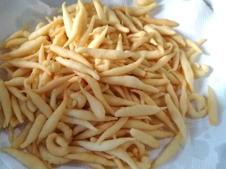 Easy Steps to Make Recipes Telur Gabus Keju (Tepung Ketan) the So Delicious Tasty.