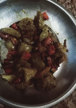 मिर्च अमिया (Mirch amiya recipe in Hindi) रेसिपी मुख्य फोटो