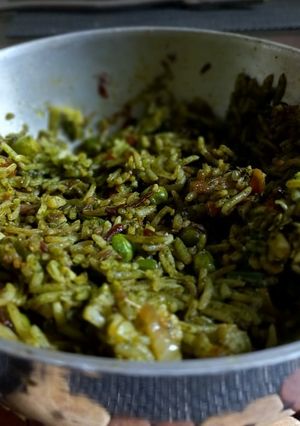 હૈદરાબાદી બિરયાની (Hyderabadi Biryani Recipe In Gujarati) રેસીપી મુખ્ય ફોટો