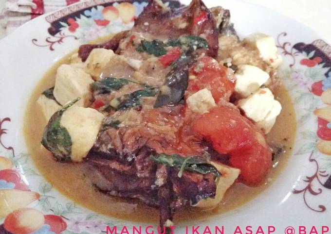 Mangut ikan asap