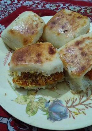 दाबेली (dabeli recipe in Hindi) रेसिपी मुख्य फोटो