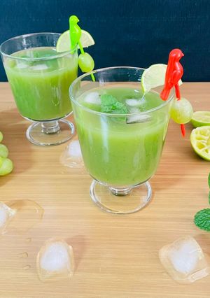 A picture of Grapes & Mint Cooler.