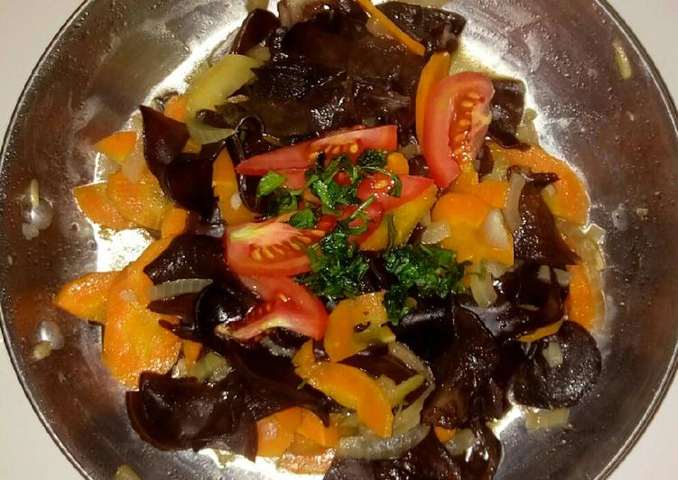 Resep #5 Tumis Wortel dan Jamur Kuping Hitam (clear skin diet #1) Anti Gagal