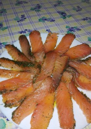 Una foto de Salmón marinado