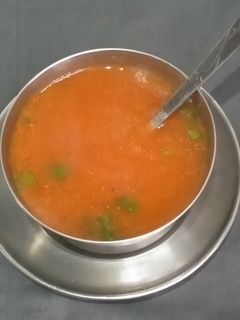 टमाटर का सूप(Tamatar soup recipe in Hindi) रेसिपी मुख्य फोटो