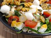 Una foto de mozzarella vegano