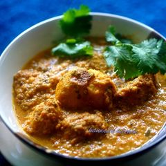 A picture of Dum arbi gravy.