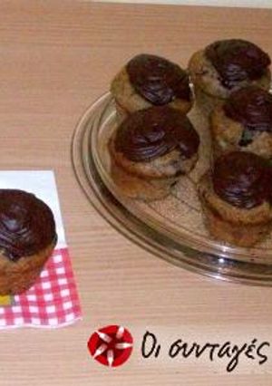 Φωτογραφία της συνταγής Cupcakes μπανάνα με γλάσο σοκολάτα