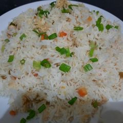 A picture of Egg vegetable fried rice.