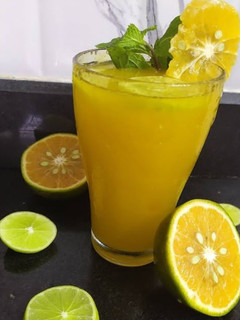 A picture of Orange juice🍹🍊.