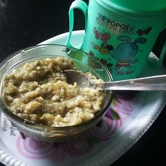 Green mung khichdi A picture of Green mung khichdi.