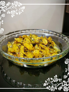 عکسی از دستور سیب زمینی با سبزی معطر🥔🍟