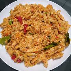 Ayam Suwir Bumbu Bali রেসিপির প্রধান ছবি