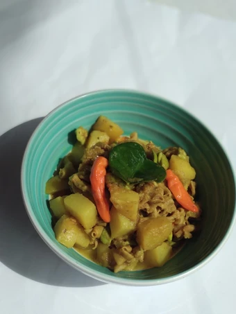 Cara Gampang Membikin Resep Usus warteg (usus bumbu kuning) yang Uenak Anti Ribet, Bisa Manjain Lidah