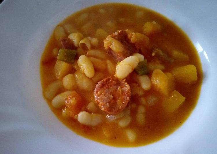 Alubias con chorizo y calabaza