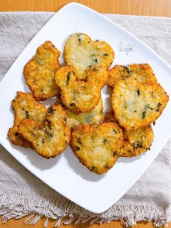 Hình của món Snack cơm nguội rong biển.