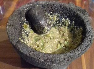 Una foto de Salsa de chinicuil (gusano rojo de maguey)