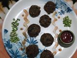 हिरव्या तुर दाण्याचे कबाब (Hirvya Toor Danyache Kabab Recipe In Marathi)