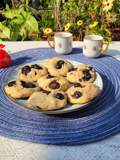 Una foto de Galletitas de yogur y arándanos
