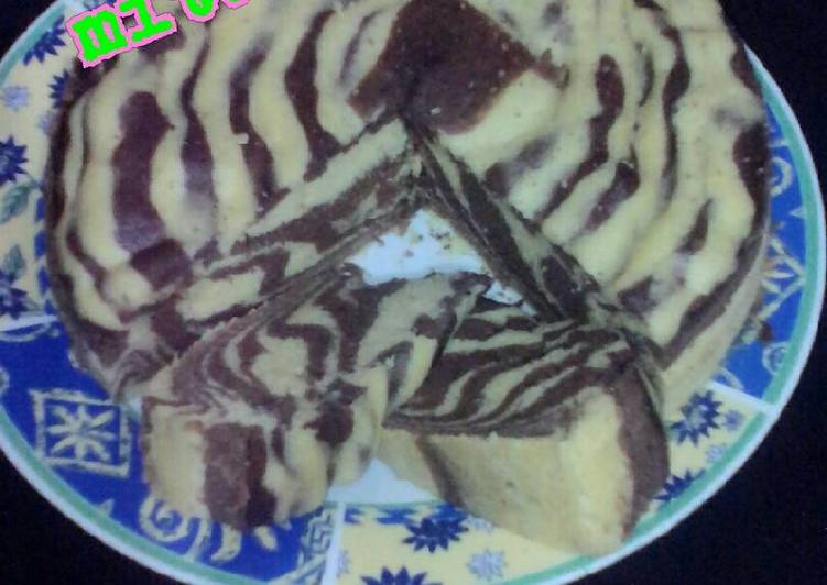 Zebra cake kukus