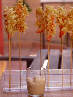 Una foto de Gambas Rebozadas en Patatas