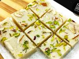 ताज़े नारियल की बर्फी - साउथ इंडियन स्टाईल