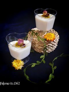 عکسی از دستور فرنی نارگیلی با آرد برنج