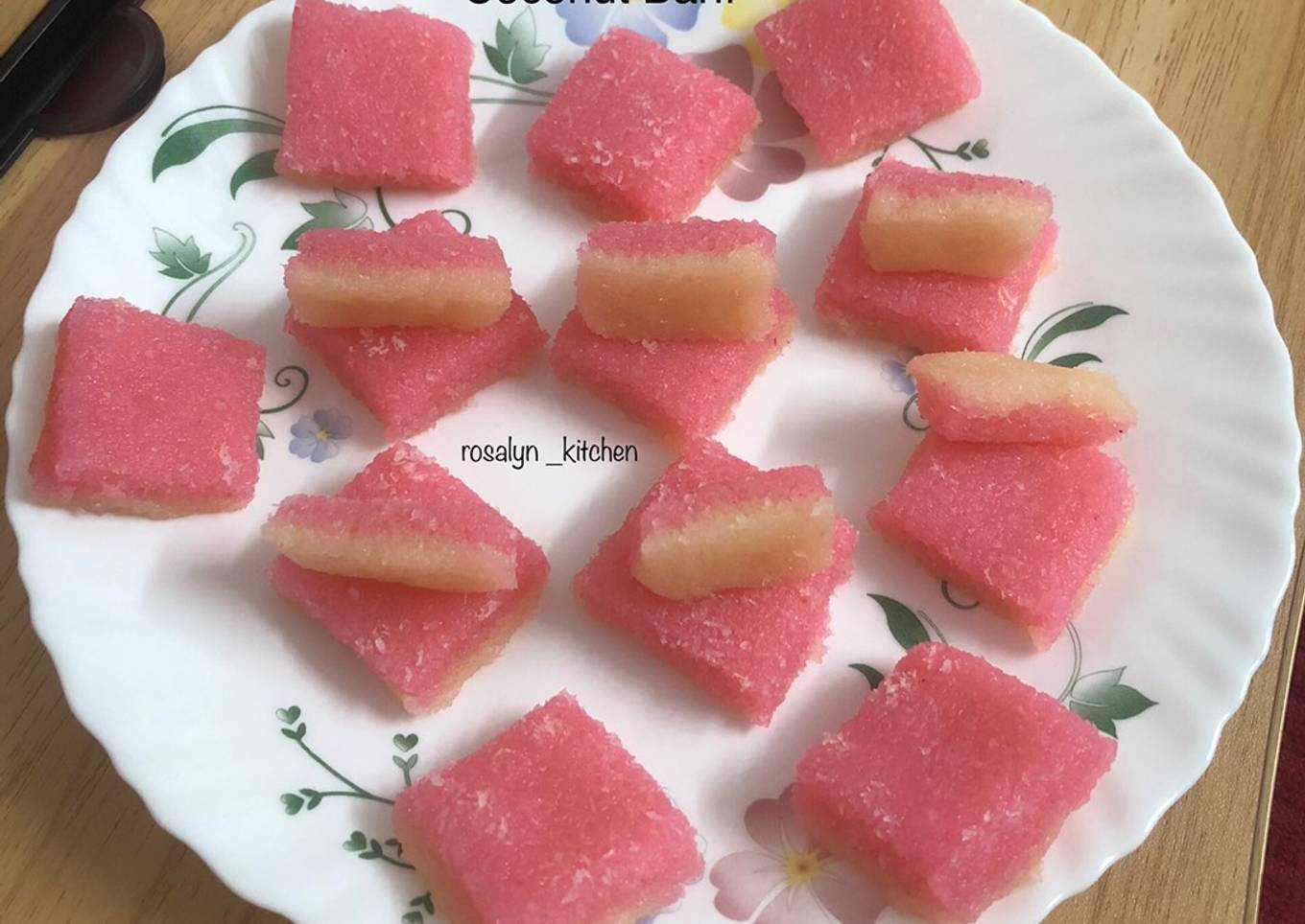 Coconut Burfi (Nariyal Ki Burfi)