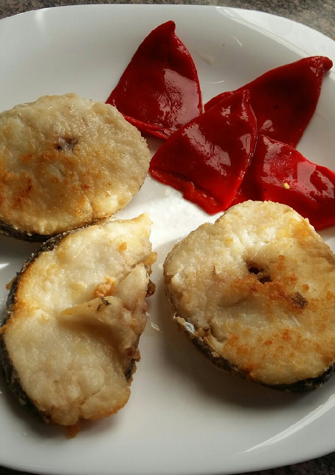 Una foto de Merluza de palangre con pimientos morrones