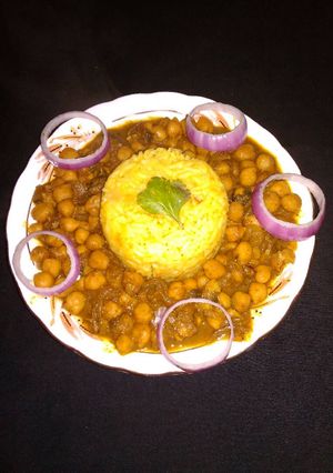A picture of Chola with zeera rice.