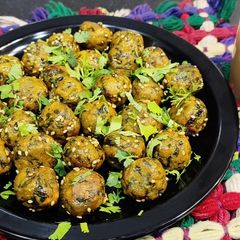 Palak Muthia /Spinach Muthiya Recipe A picture of Palak Muthia /Spinach Muthiya Recipe.
