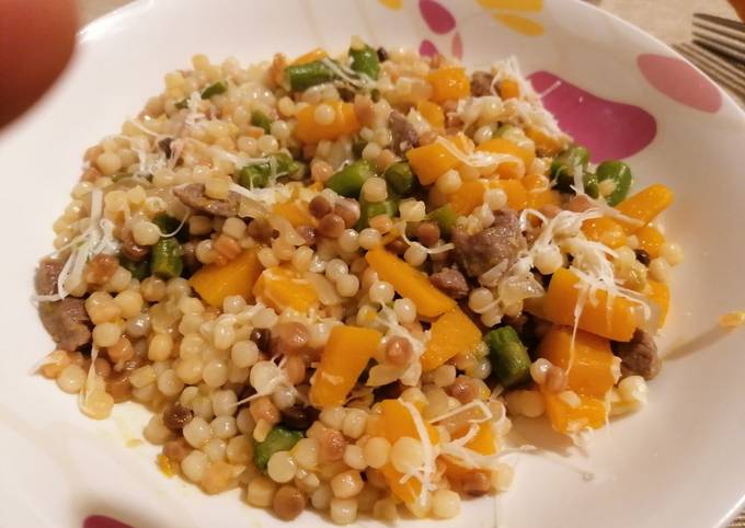 Fregola con zucca e asparagi