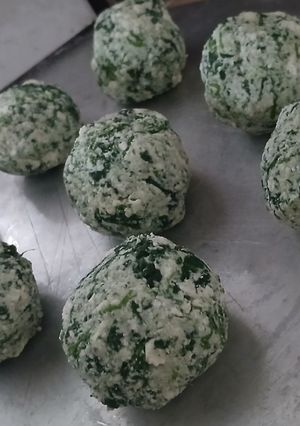Una foto de Malfattis de espinaca y ricota rellena de queso🤗