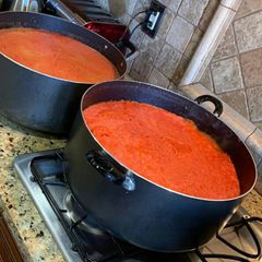 A picture of Fresh tomatoes paste.