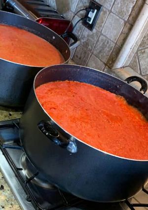 A picture of Fresh tomatoes paste.