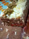Pastel de atún frío con pan lactal