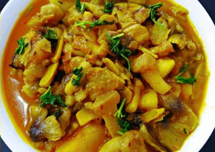 Recipe of Any-night-of-the-week Paddy Straw Mushroom Curry (Home Style)