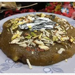 A picture of Channay ki daal ka Halwa (Split chickpeas).